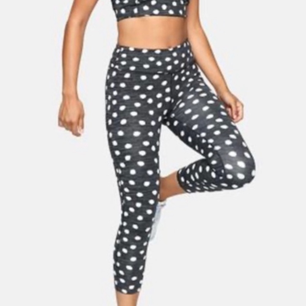 Outdoor Voices Dot Leggings